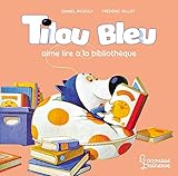 Tilou bleu aime lire à la bibliothèque /
